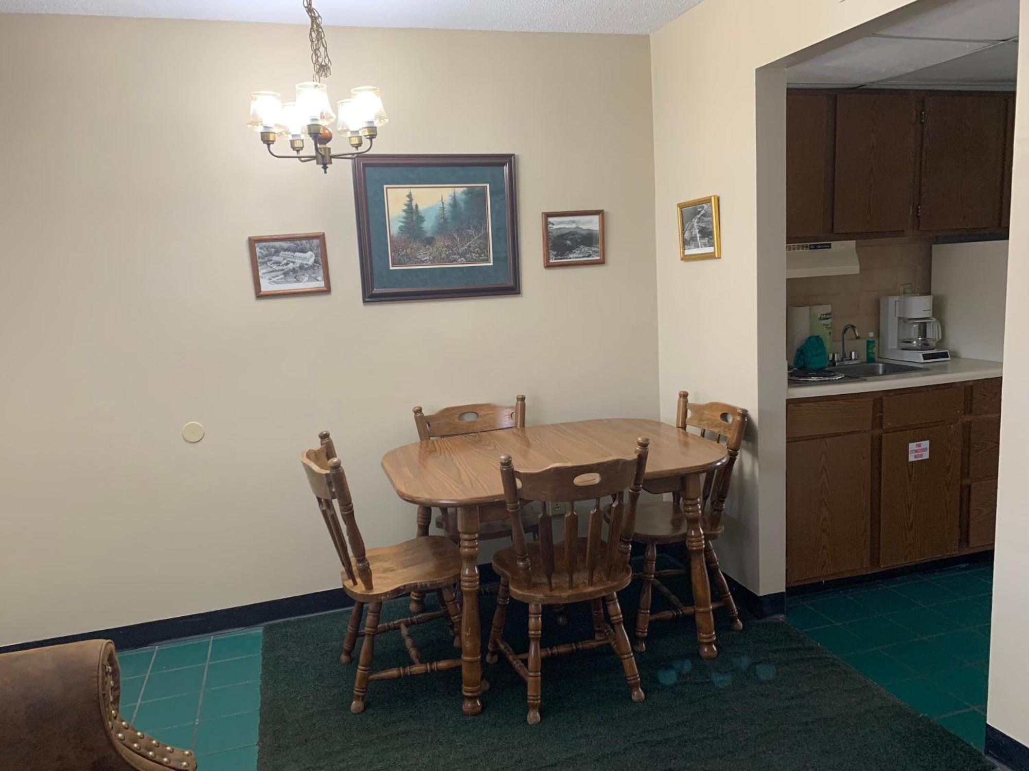 Oak Square Rentals Gatlinburg Ruang foto