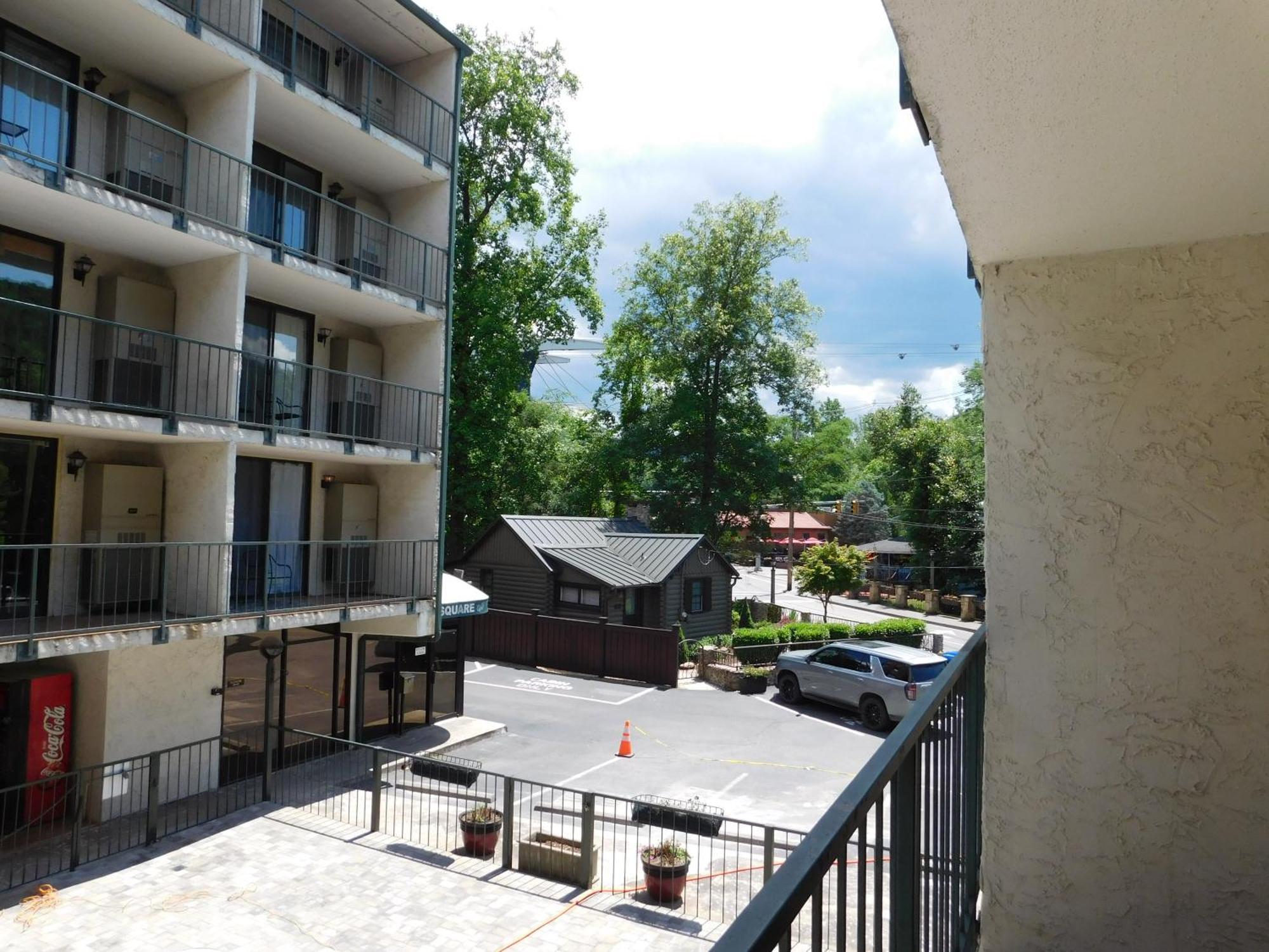 Oak Square Rentals Gatlinburg Ruang foto